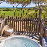 Camping Les Tournels: Luxe accommodatie met uitzicht op zee en wijngaarden