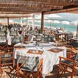 Campeggio Les Tournels: Il glamour di Saint Tropez - Ristorante vicino alla spiaggia
