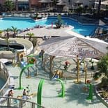 Campeggio Les Tournels: Parco acquatico - Vista delle piscine