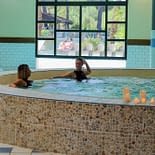 Camping les Tournels : Spa - Bassin avec bains à remous