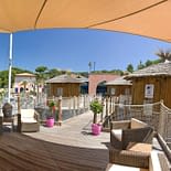 Campeggio Les Tournels: Spa - Vista delle capanne della spa