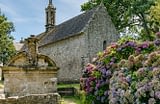Les Terrasses de Kersiny - Cité médiévale de Locronan - Eglise notre dame de bonne nouvelle