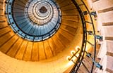 Les Terrasses de Kersiny - Le Phare d’Echmühl et la Pointe de Penmarc’h - Escalier à l'intérieur du Phare