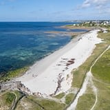Les Terrasses de Kersiny - Der weiße Sandstrand - Luftaufnahme des einen Kilometer langen Strandes