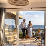 Les Terrasses de Kersiny - Le camping et les services - Vue d'une location et de sa terrasse