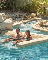 Camping Arc en Ciel - Water park - Couple in the hydromassage seats