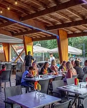 Camping Arc en Ciel - Bar and restaurant - Covered restaurant terrace