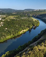 Camping Arc en Ciel - The grounds - Aerial view of the campsite and the Ardèche