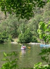 Camping Arc en Ciel - Activities - Canoeing and kayaking on the Ard&egrave;che