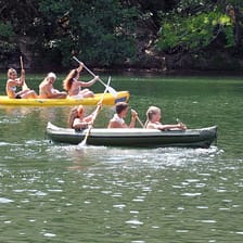 Camping Arc en Ciel - Activities - Children canoeing on the Ard&egrave;che