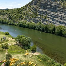 Camping Arc en Ciel - Activities - Canoeing and kayaking down the Ard&egrave;che
