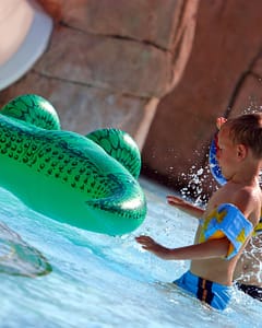 Le Bois de Valmarie campsite - Water park - Children playing in the paddling pool