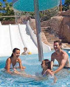 Camping L\'Hippocampe - Waterpark - Stel en hun kinderen in het peuterbad