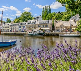 Les Terrasses de Kersiny - La cité des peintres de Pont-Aven - Bateau sur l'Aven
