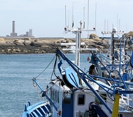 Les Terrasses de Kersiny - Le Phare d’Echmühl et la Pointe de Penmarc’h - Bateau de pêche