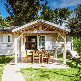 Campingplatz Le Brasilia, Cottage Les Créoles Außenbereich