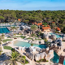 Campingplatz Le Brasilia, Aquapark L‘Archipel, Blick auf die Lagune