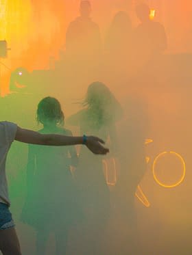 Camping Amfora - Soir&eacute;es et spectacles - Spectacle pour les enfants sur la sc&egrave;ne du camping