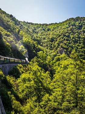 Ardèche - Vue des Gorges du Doux depuis le train Mastrou Ardèche