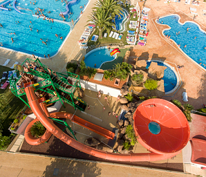 Camping Amfora - Espacio acuático - Toboganes y las 4 piscinas