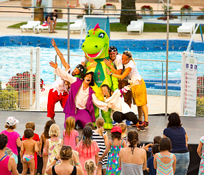 Camping Amfora - Todo para los niños - Espectáculo para los niños en el escenario 