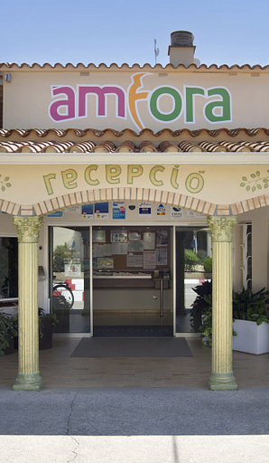 Amfora campsite - Services and shops - External view of reception