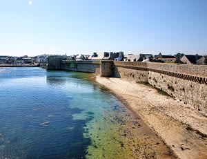 Les Terrasses de Kersiny - Découverte de Concarneau - Vuede la plage depuis les remparts