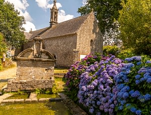 Les Terrasses de Kersiny - Cité médiévale de Locronan - Chapelle notre dame de bonne nouvelle et son lavoir
