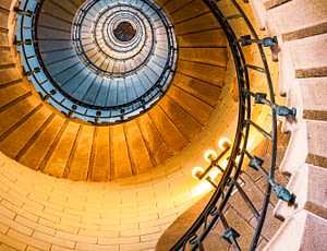 Les Terrasses de Kersiny - Le Phare d’Echmühl et la Pointe de Penmarc’h - Escalier à l'intérieur du Phare