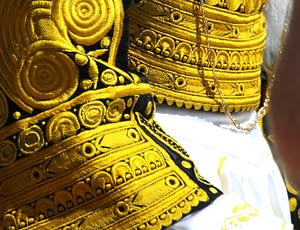 Les Terrasses de Kersiny - Visite de Quimper - Costume traditionnel Breton