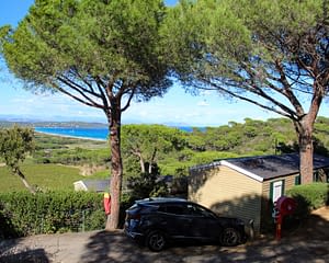Camping les Tournels : Locations avec vue sur la mer