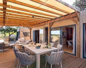 Campeggio Les Tournels: Cottage Chênes Lièges - Terrazza