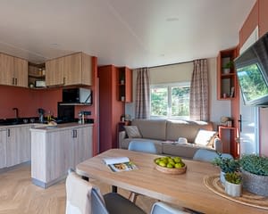 Campeggio Les Tournels: Cottage Chênes Lièges - Salone