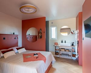 Campeggio Les Tournels: Cottage Chênes Lièges - Camera con letto doppio