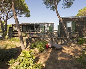 Kemping Les Tournels: domek dla 6 osób L'Oustaloun – widok z zewnątrz