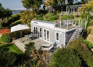 Camping Les Mouettes - Accommodation - Bahia Lodge Premium Cottage, 4 persons, 2 bedrooms, 1 bathroom - rooftop terrace