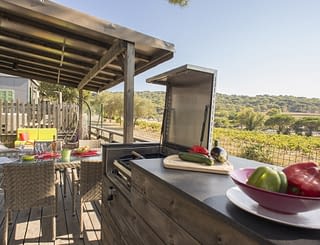 Campeggio Les Tournels: Cottage 6 persone L'Oustaloun - Terrazza