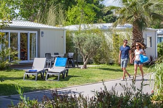 Camping la Sir&egrave;ne - Groupe Sir&egrave;ne Holidays - 2015, Quartier pi&eacute;ton du camping L\'Hippocampe