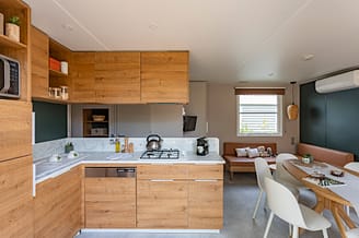 Camping la Sir&egrave;ne - H&eacute;bergements - Lodge 3 - 6 personnes - 3 chambres - Cuisine