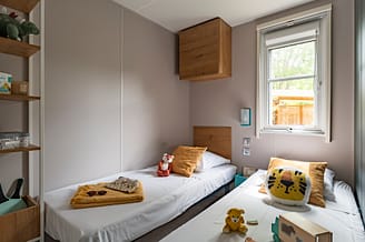 Camping la Sir&egrave;ne - H&eacute;bergements - Cocoon 3 - 6 personnes - 3 chambres - Chambre enfants
