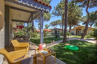 Camping Le Brasilia, Chalet Les Marquises, terras