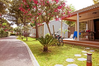 Campingplatz Le Brasilia, Chalet les Ti Kreol, Terrasse