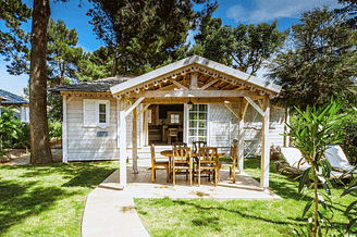 Le Brasilia campsite, team 