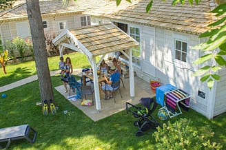 Campingplatz Le Brasilia, Cottage Les Créoles, Familie, Terrasse