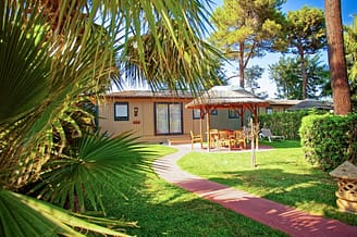 Camping Le Brasilia, Cottage Okavango, exterior