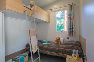 Camping Le Brasilia, Cottage PMR, habitación infantil, literas