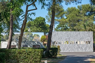 Le Brasilia campsite, sanitary pavilion, outdoors