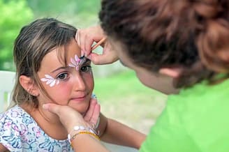 Camping Arc en Ciel - Activit&eacute;s - Maquillage enfant