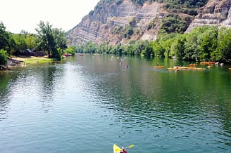 Arc en Ciel Campsite - Activities - Canoeing and Kayaking on the Ard&egrave;che