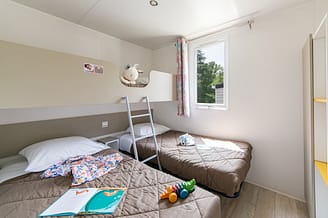 Plage Fleurie campsite - Holiday rentals - Cottage Riviera - 4 to 5 people - 2 bedrooms - Children’s bedroom
